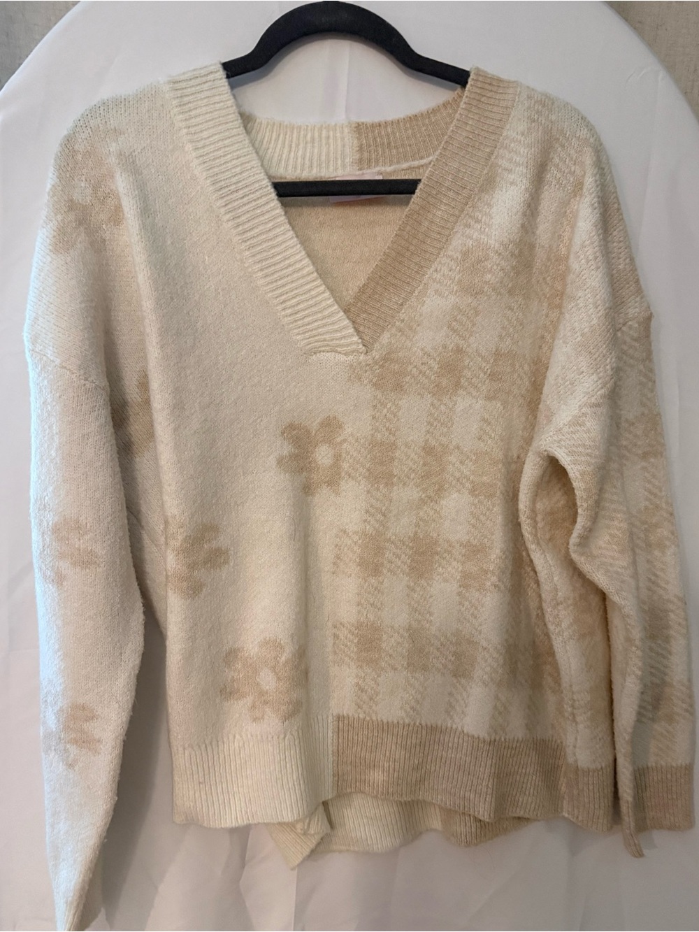 Pink Lily Cream and Beige Patterned V-Neck Sweater